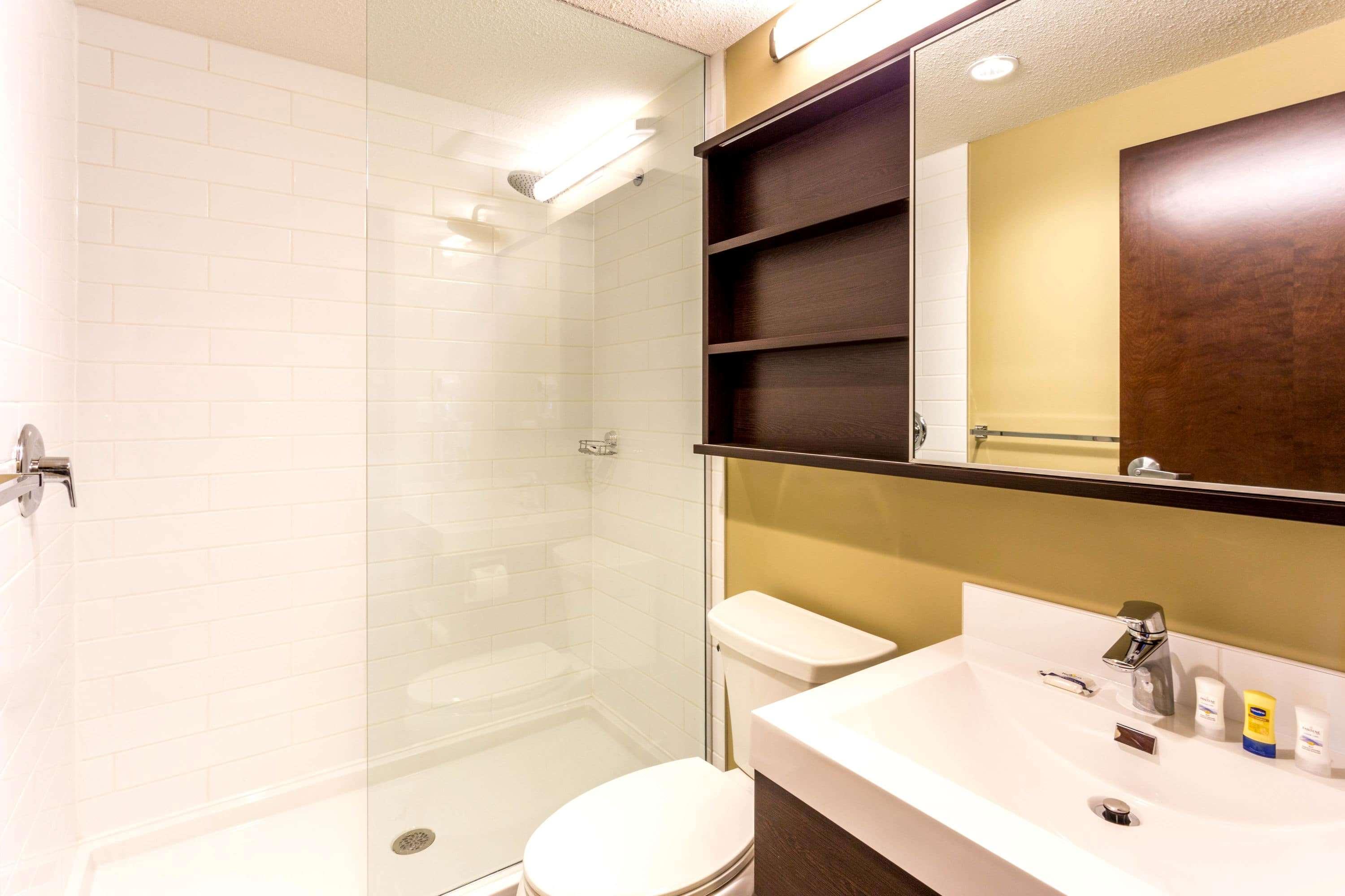 Microtel Inn & Suites By Wyndham Whitecourt Exterior foto